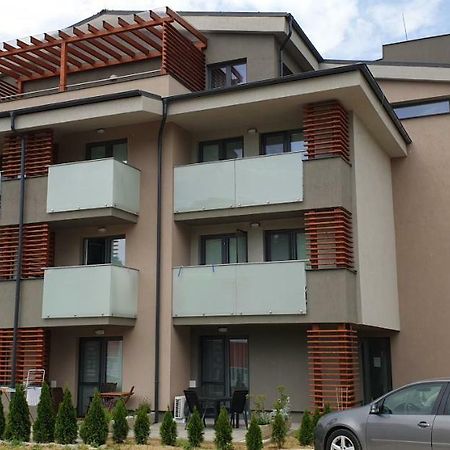 Apartmanovy Dom Diamond Apartman Sima Podhájska Exterior photo